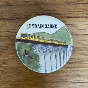 Magnet illustré Train Jaune des Pyrénées catalanes par Caroline Duboc