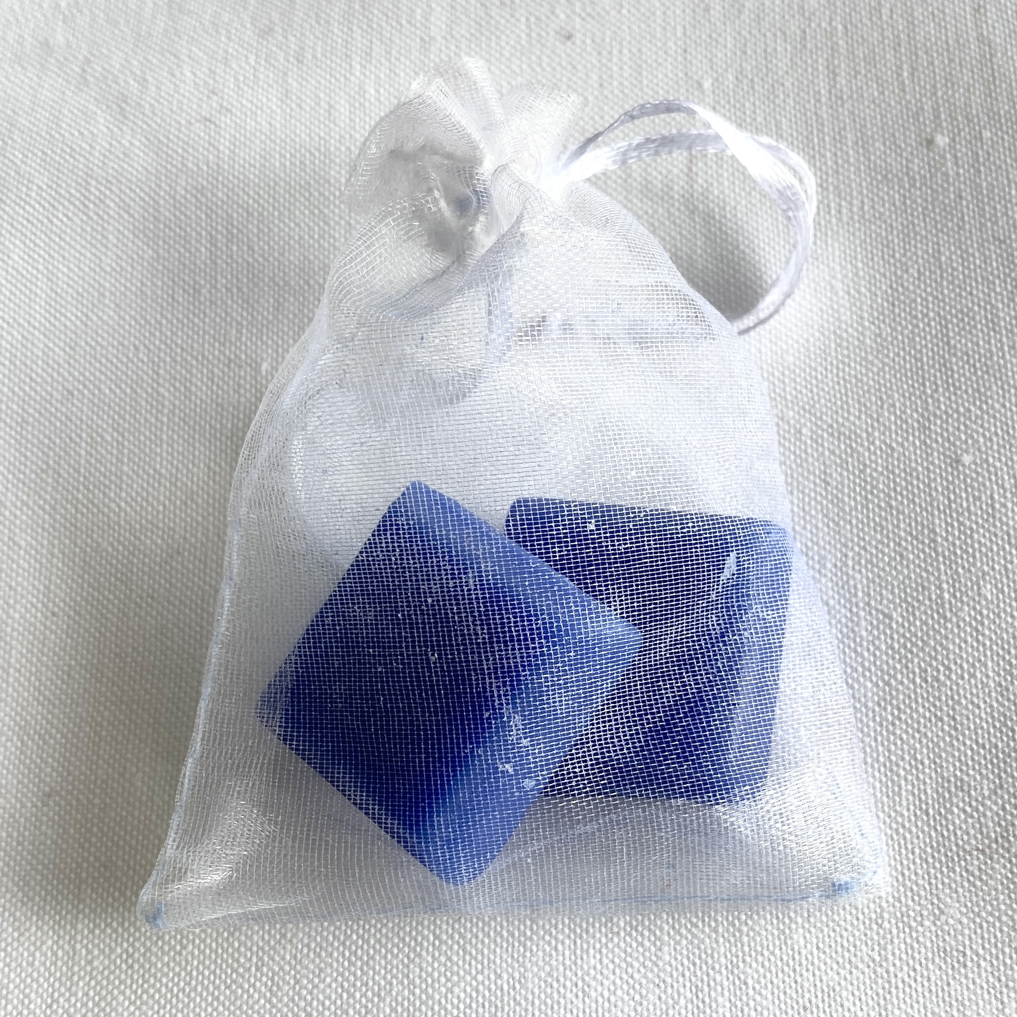Sachet de deux carrés de cire parfumée Violette